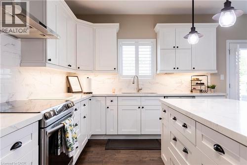 6 Bluenose Drive, Port Dover, ON - Indoor Photo Showing Kitchen With Upgraded Kitchen