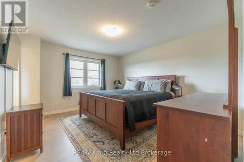 Primary Bedroom - 109 Denrich Avenue, Tillsonburg, ON - Indoor Photo Showing Bedroom