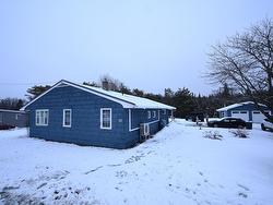 26 Terence Bay Road Whites Lake, NS B3T 1W4