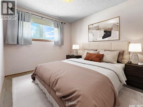470 Cowan Drive, Swift Current, SK - Indoor Photo Showing Bedroom