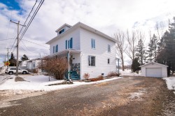 558 Route de l'Église S.  Sainte-Hélène-De-Kamouraska, QC G0L 3J0