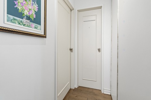 Corridor - 6 Place D'Autrey, Lorraine, QC - Indoor Photo Showing Other Room