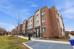 227-1062 Douglas McCurdy Common  Mississauga, ON L5G 0C6