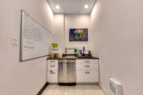 Cuisinette - 6421 Boul. St-Laurent, Montréal (Rosemont/La Petite-Patrie), QC - Indoor