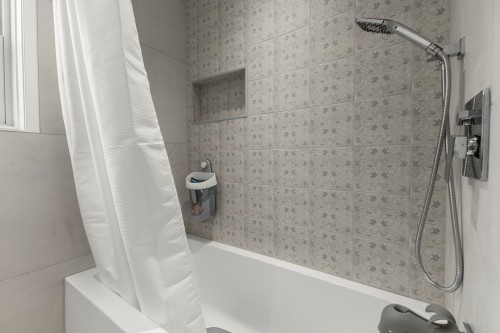 Salle de bains - 391 Berkeley Circle, Dorval, QC - Indoor Photo Showing Bathroom