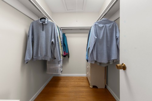 Penderie (Walk-in) - 391 Berkeley Circle, Dorval, QC - Indoor With Storage