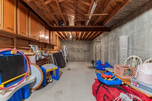Rangement - 391 Berkeley Circle, Dorval, QC - Indoor Photo Showing Basement