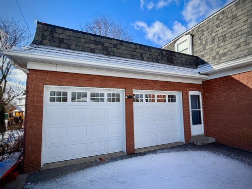 Garage - 391 Berkeley Circle, Dorval, QC - Outdoor With Exterior