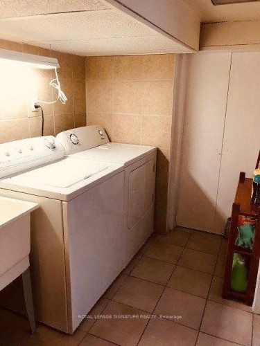 69 Glenmount Avenue, Hamilton, ON - Indoor Photo Showing Laundry Room