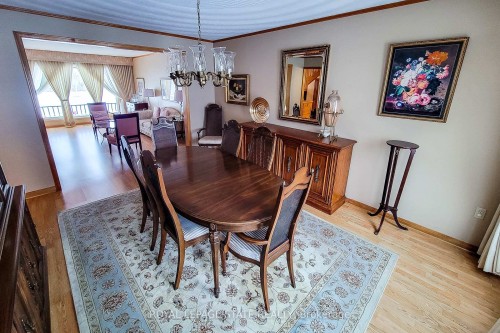 52 Elena Court, Hamilton, ON - Indoor Photo Showing Dining Room