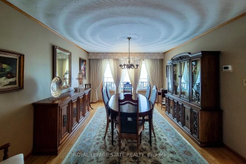 52 Elena Court, Hamilton, ON - Indoor Photo Showing Dining Room