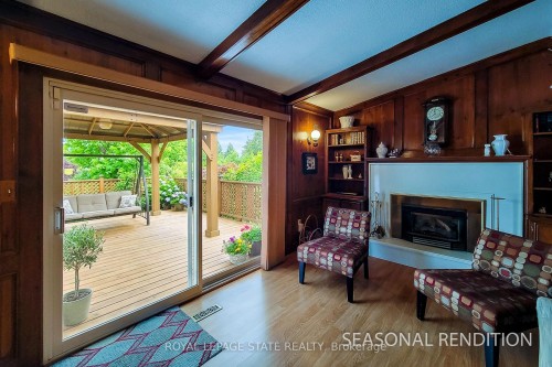 52 Elena Court, Hamilton, ON - Indoor With Fireplace