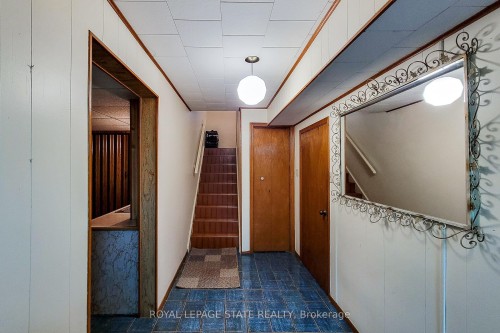 52 Elena Court, Hamilton, ON - Indoor