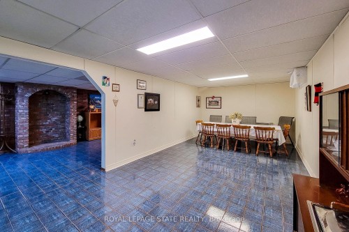 52 Elena Court, Hamilton, ON - Indoor