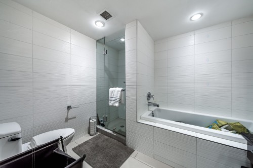 Salle de bains - 60-4850 Ch. De La Côte-St-Luc, Montréal (Côte-Des-Neiges/Notre-Dame-De-Grâce), QC - Indoor Photo Showing Bathroom