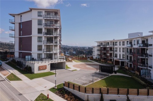 204-1114 Samar Cres, Langford, BC - Outdoor