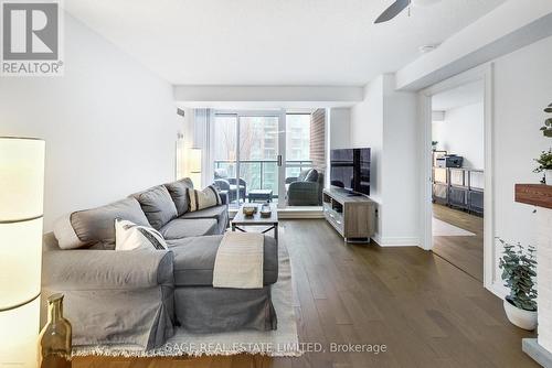 513 - 11 MICHAEL POWER PLACE  Toronto, ON M9A 5G3