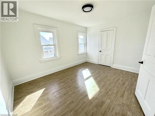 39 Beechwood Avenue, Hamilton, ON - Indoor Photo Showing Other Room