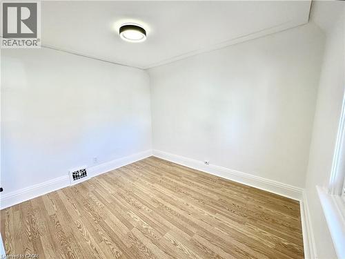 39 Beechwood Avenue, Hamilton, ON - Indoor Photo Showing Other Room