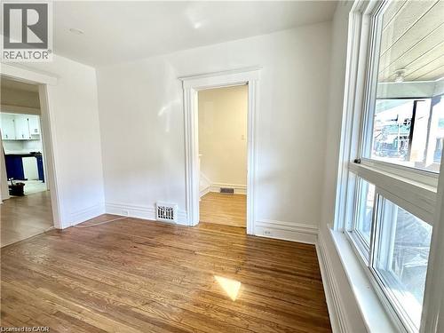 39 Beechwood Avenue, Hamilton, ON - Indoor Photo Showing Other Room