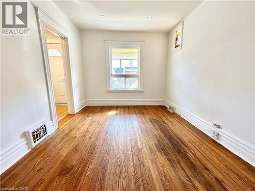 39 Beechwood Avenue, Hamilton, ON - Indoor Photo Showing Other Room