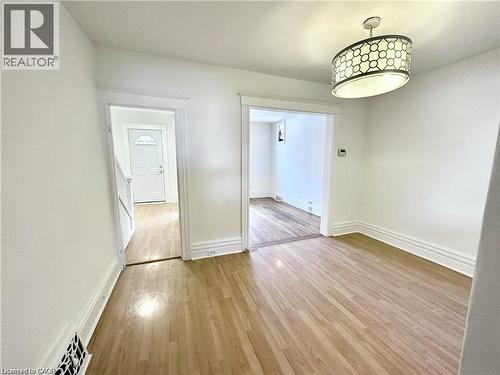 39 Beechwood Avenue, Hamilton, ON - Indoor Photo Showing Other Room