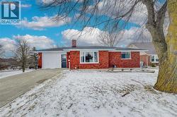 51 ADELAIDE Street  Linwood, ON N0B 2A0