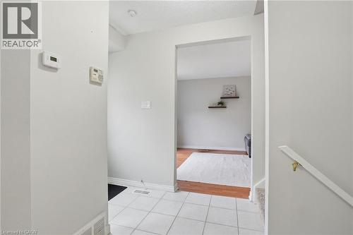 914 Mohawk Road E Unit# 7, Hamilton, ON - Indoor Photo Showing Other Room