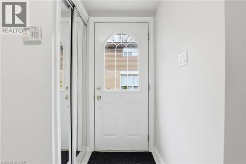 914 Mohawk Road E Unit# 7, Hamilton, ON - Indoor Photo Showing Other Room