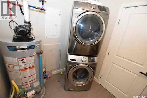204 2315 Mcclocklin Road, Saskatoon, SK - Indoor Photo Showing Laundry Room