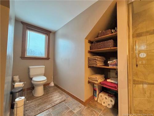 1990 Middle River Dr, Bathurst, NB 