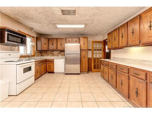 17 Macbeath Ave, Moncton, NB 