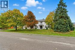 1 MEANDER Close  Carlisle, ON L0R 1H1