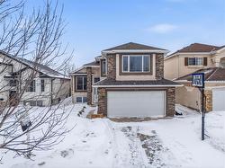 107 Lindmere Drive  Winnipeg, MB R3P 2R6