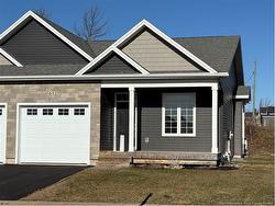 652 Royal Oaks BLVD  Moncton, NB E1H 3S7