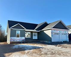 80 Royal Oaks BLVD  Moncton, NB E1H 3L2