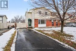 299 MOCKINGBIRD DRIVE  Ottawa, ON K1E 2A4