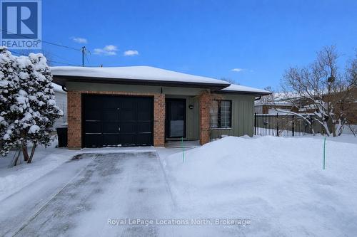115 ROBINSON STREET  Collingwood, ON L9Y 3M2