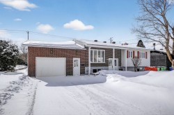 1239 Rue des Chênes Prévost, QC J0R 1T0