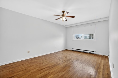 Chambre à coucher principale - 980 100E Avenue, Laval (Chomedey), QC - Indoor Photo Showing Other Room