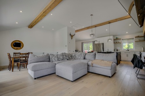 Salon - 511 Rue Principale, Saint-Sauveur, QC - Indoor Photo Showing Living Room
