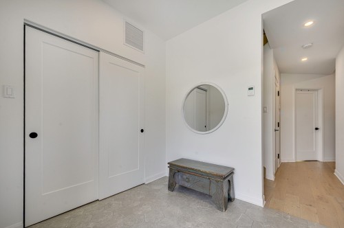 Hall d'entrée/Vestibule - 511 Rue Principale, Saint-Sauveur, QC - Indoor Photo Showing Other Room