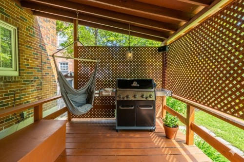 Véranda - 19 Av. De L'Église, Pointe-Claire, QC - Outdoor With Deck Patio Veranda With Exterior