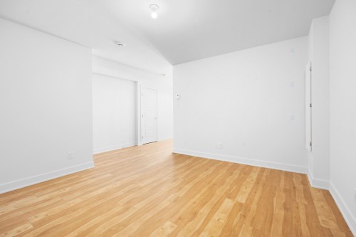 Salle familiale - 703Z Ch. Des Conifères, Piedmont, QC - Indoor Photo Showing Other Room