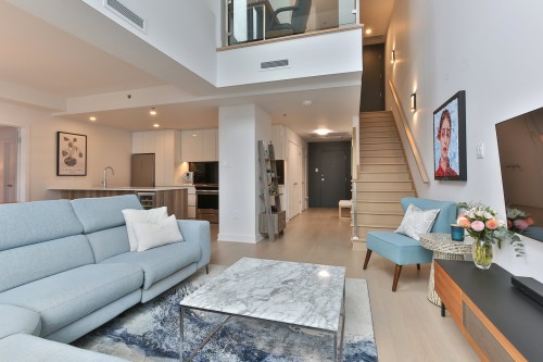 Salon - 714-700 Rue Des Éclaircies, Brossard, QC - Indoor Photo Showing Living Room