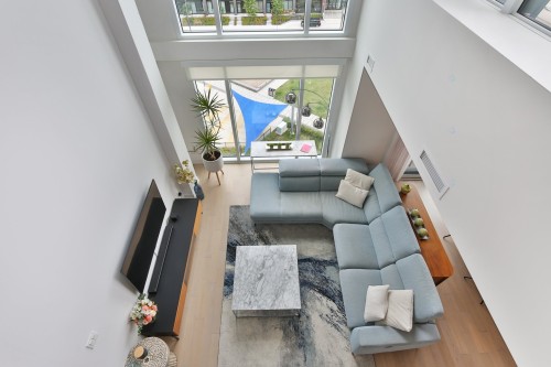 Salon - 714-700 Rue Des Éclaircies, Brossard, QC - Indoor Photo Showing Other Room