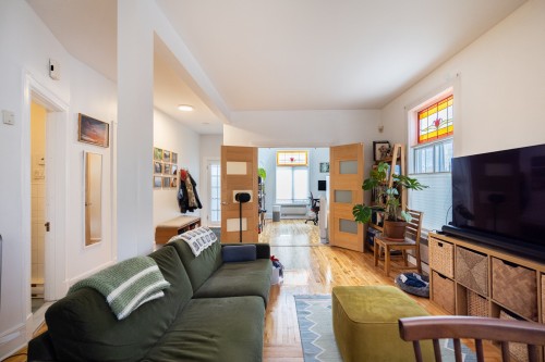 Living Room - 390 Av. Fairmount O., Montréal (Le Plateau-Mont-Royal), QC - Indoor Photo Showing Living Room