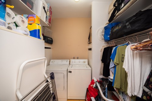 Laundry - 390 Av. Fairmount O., Montréal (Le Plateau-Mont-Royal), QC - Indoor Photo Showing Laundry Room