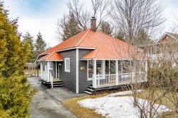 2461 Rue Raimbault  Sherbrooke (Les Nations), QC J1J 2J7