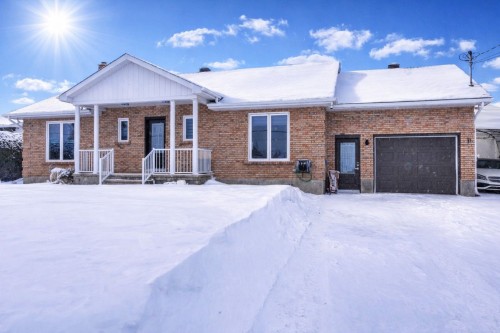 1272 Rue des Laurentides  Gatineau (Masson-Angers), QC J8M 1L4